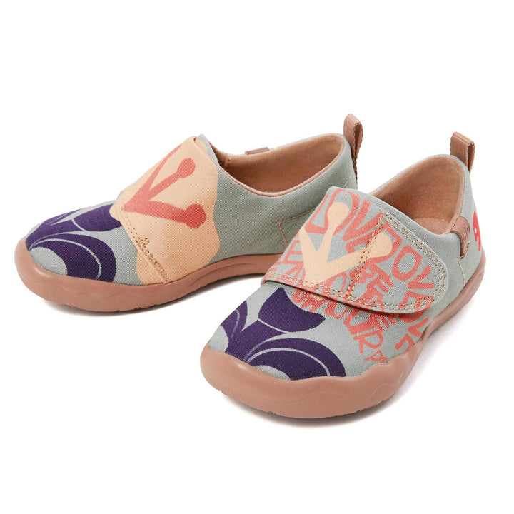 UIN Footwear Kids Flowers of Hope Kids Canvas loafers