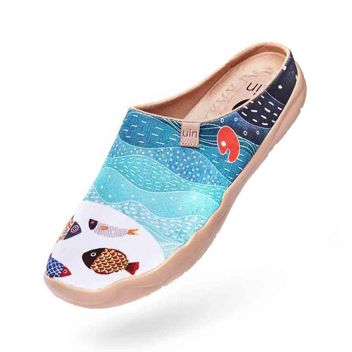 UIN Footwear Men Happy Fish Men Slipper Canvas loafers