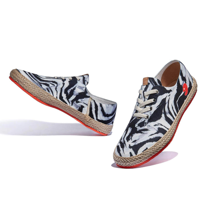 UIN Footwear Men Zebra Tribe Formentera I Men Canvas loafers