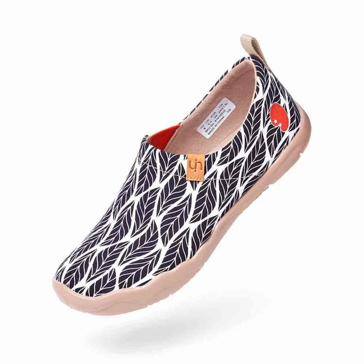 UIN Footwear Women BEYOND THE SHADOW Canvas loafers