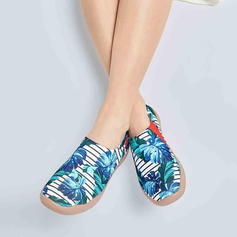 UIN Footwear Women Blue Forest Canvas loafers