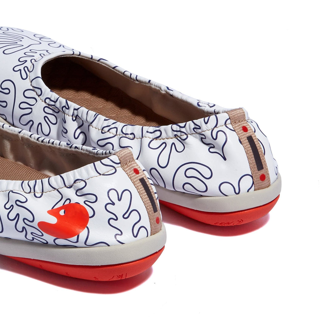 UIN Footwear Women Blue Leaves Mystery Illetes IV Women Canvas loafers