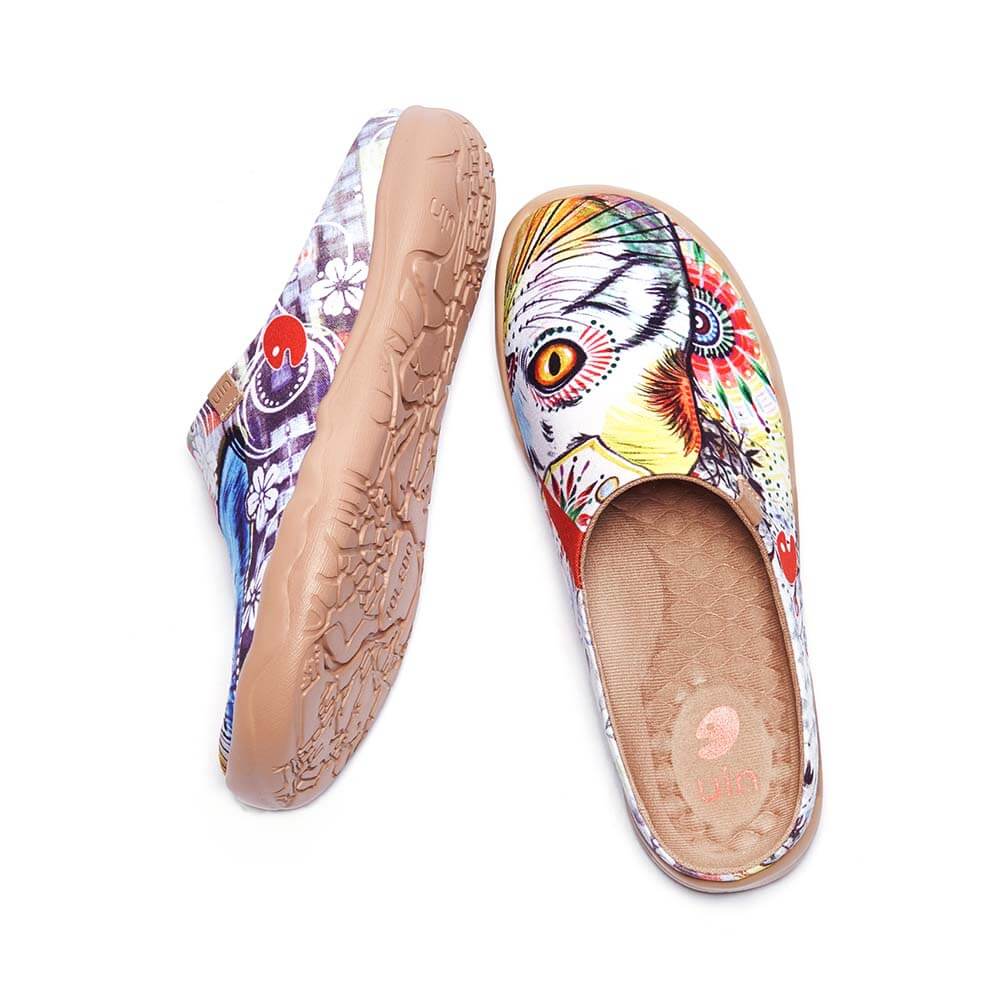 UIN Footwear Women Cheer Up Slipper Canvas loafers