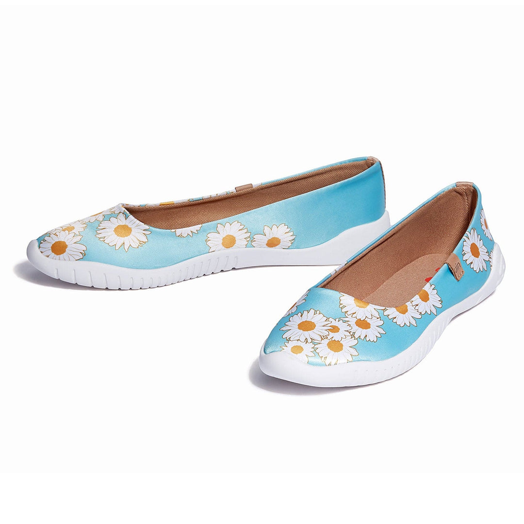 UIN Footwear Women Daisy Dew Minorca III Women Canvas loafers