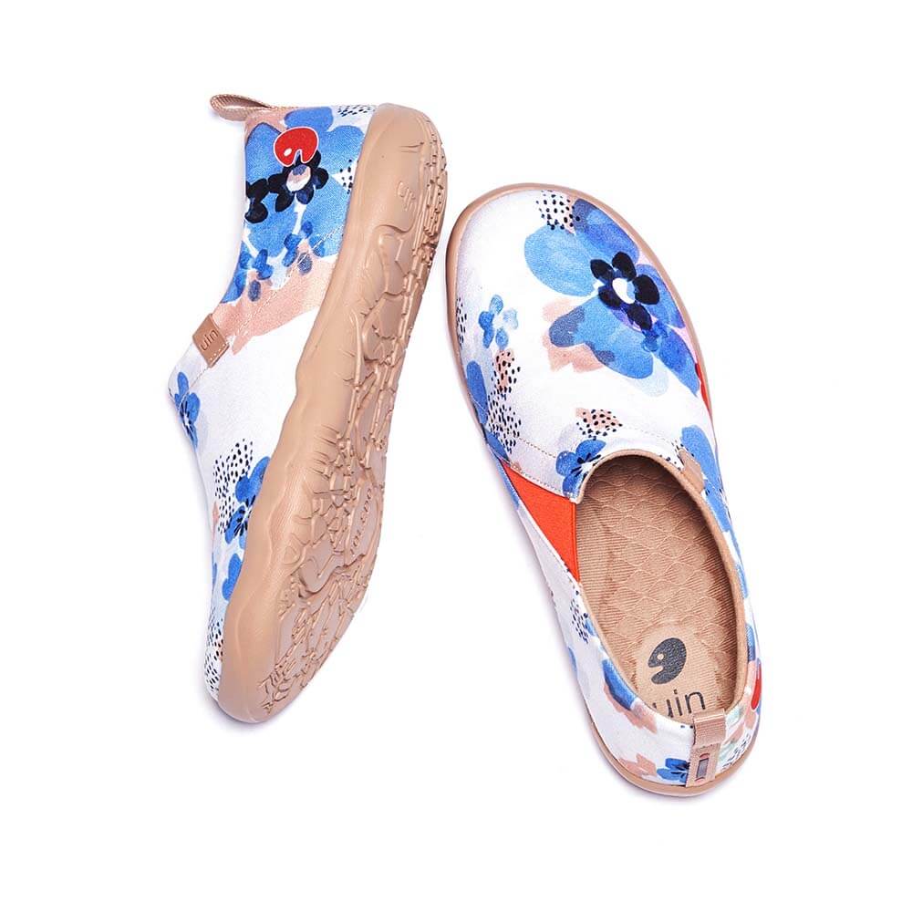 UIN Footwear Women Forget Me Nots Women Canvas loafers