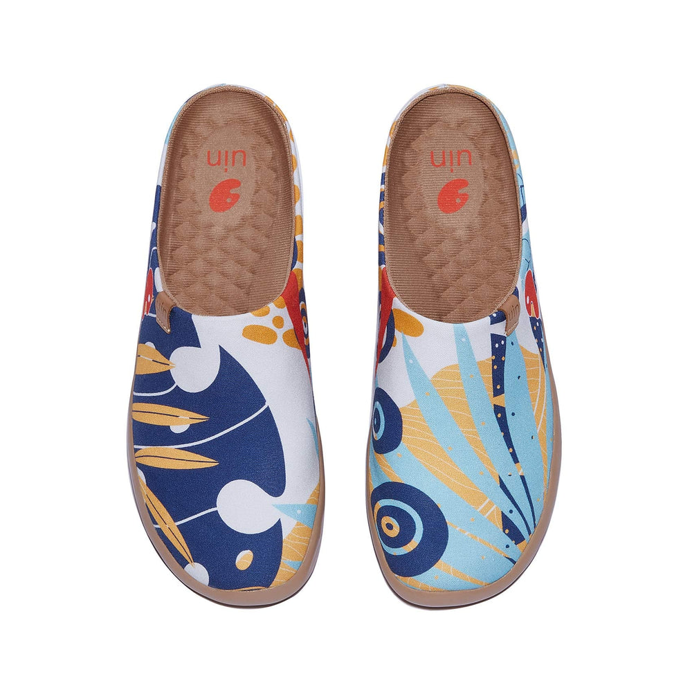 UIN Footwear Women Geometric Leaves Malaga Women Canvas loafers