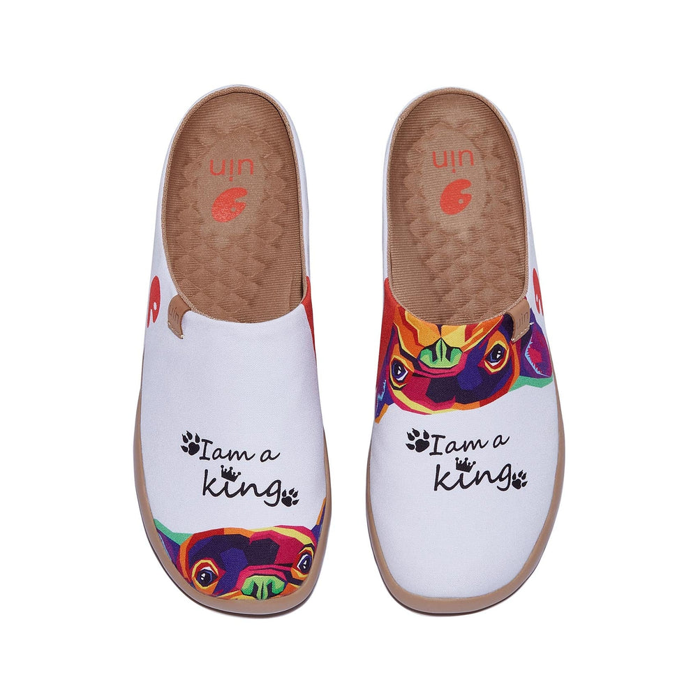 UIN Footwear Women I Am the King Malaga Women Canvas loafers