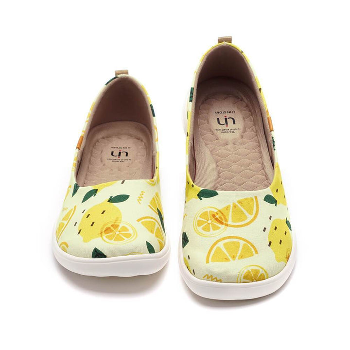 UIN Footwear Women Lemon juice Canvas loafers