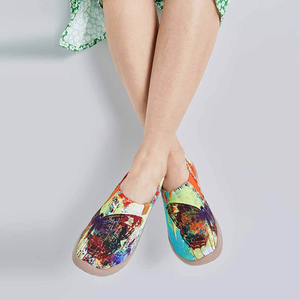 <transcy>MOTTLED BUTTERFLY Unieke artistieke dames flats</transcy>