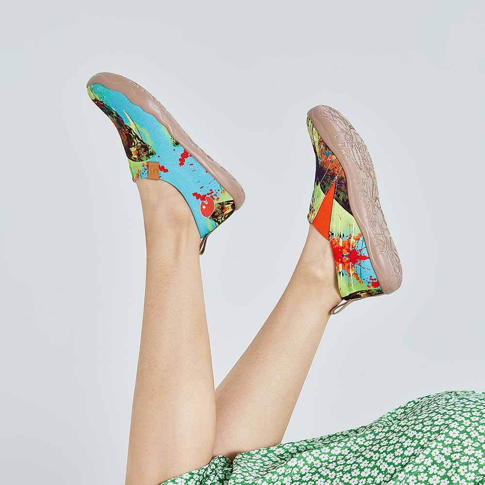 <transcy>MOTTLED BUTTERFLY Unieke artistieke dames flats</transcy>