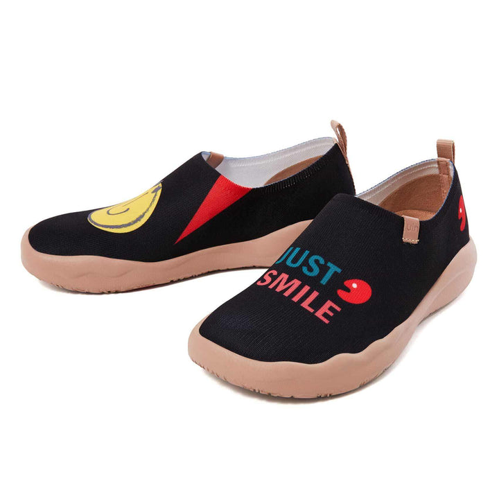 UIN Footwear Women Smiley Black Knitted Women Canvas loafers