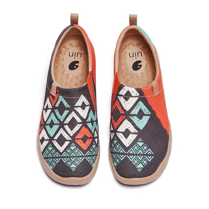 UIN Footwear Women Spirit Pattern Canvas loafers