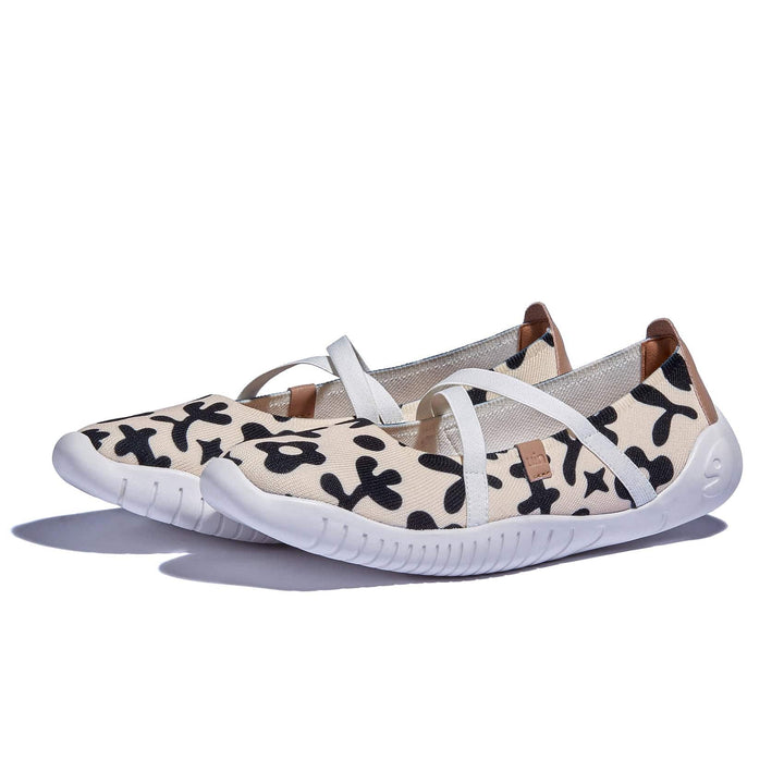 UIN Footwear Women Spotted Flowers Menorca VII Women Canvas loafers