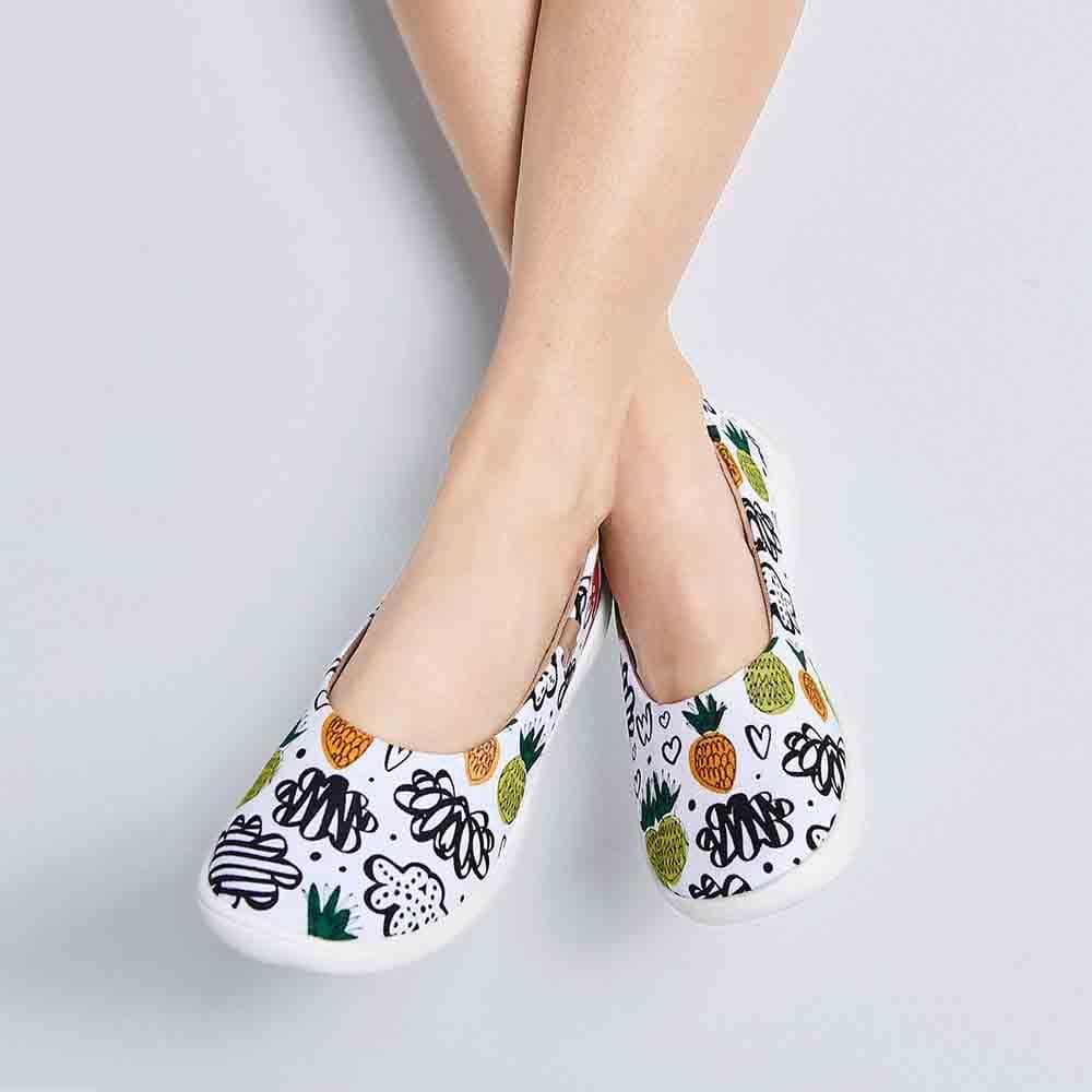 UIN Footwear Women Sweet Pineapple Canvas loafers