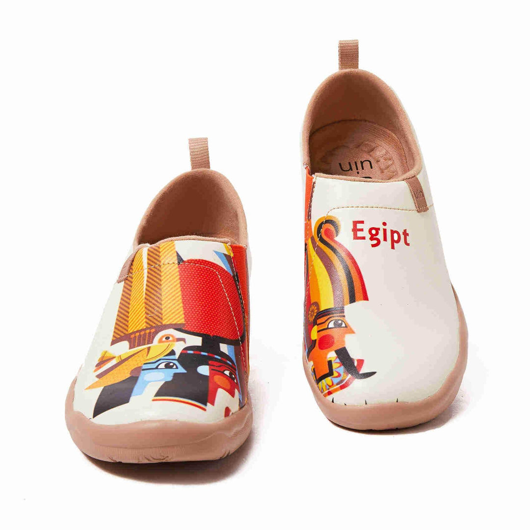 UIN Footwear Women The Pharaoh’s Family Canvas loafers