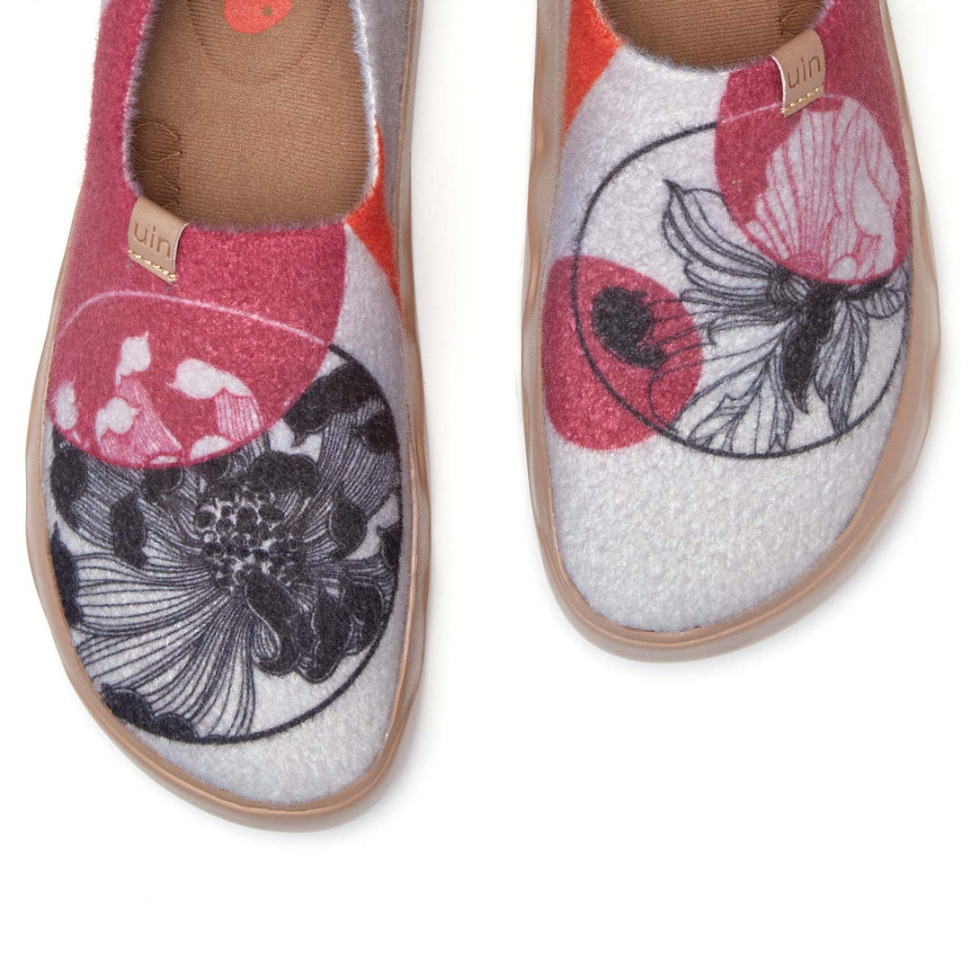 UIN Footwear Women The Sunrise Flower Toledo IX Women Canvas loafers