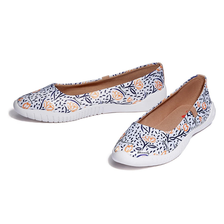 UIN Footwear Women Tulip in May 4 Minorca III Women Canvas loafers