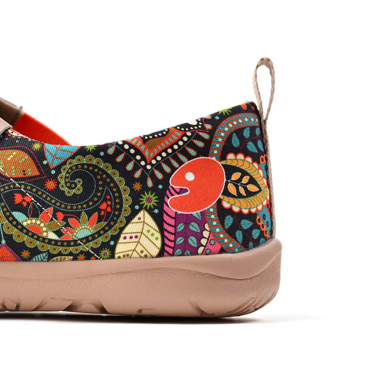 UIN Footwear Women UIN Women's Artist-Designed Slip-On Canvas for Travel Cotton Duck Canvas Sneakers Wonder Mandala Toledo I Canvas loafers