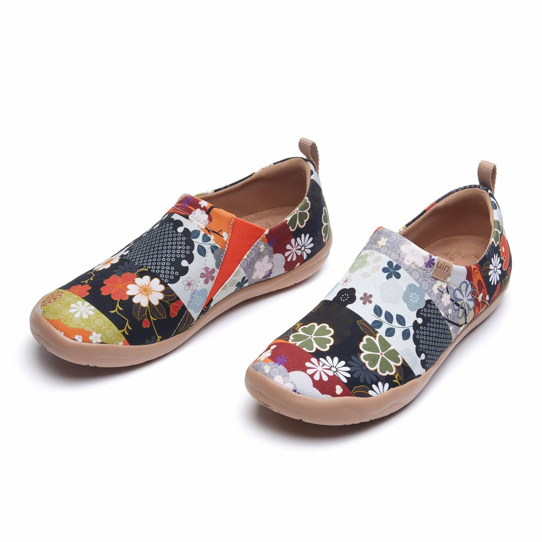 UIN Footwear Women UIN Women's Canvas for Wide Feet Fashion Floral Art Sneaker Painted Slip-On Travel Shoes Blossom Hana Canvas loafers