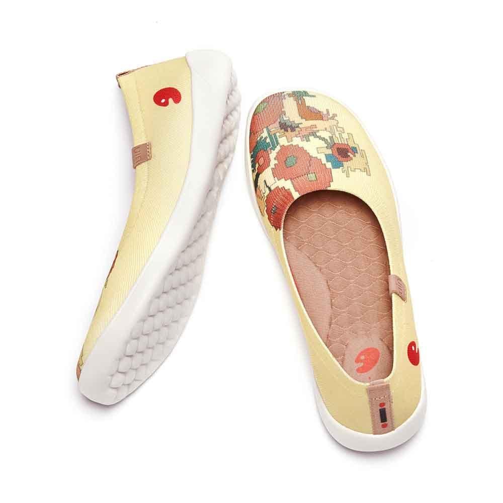 UIN Footwear Women Wildflower Valencia Canvas loafers