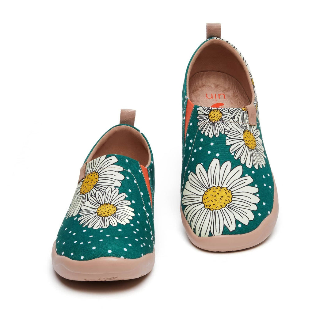 UIN Footwear Women Starnight Daisy Toledo I Women Canvas loafers